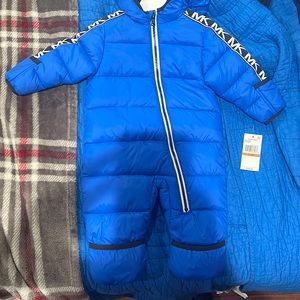 Brand new with tags infant snow suit 0-6m